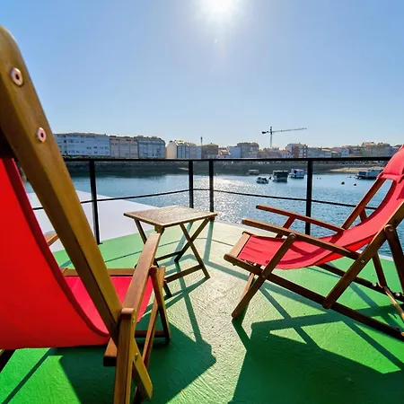 Båthotell Alma Flotante *