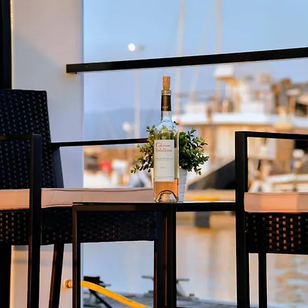 Båthotell Alma Flotante