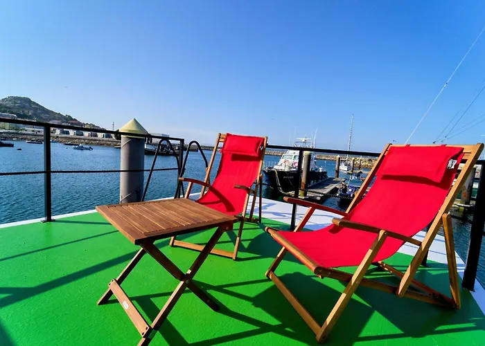 Botel Alma Flotante Muxia