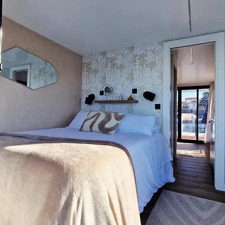 ספינת מלון Alma Flotante