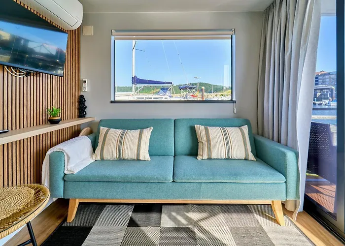 Πλωτό κατάλυμα Alma Flotante *