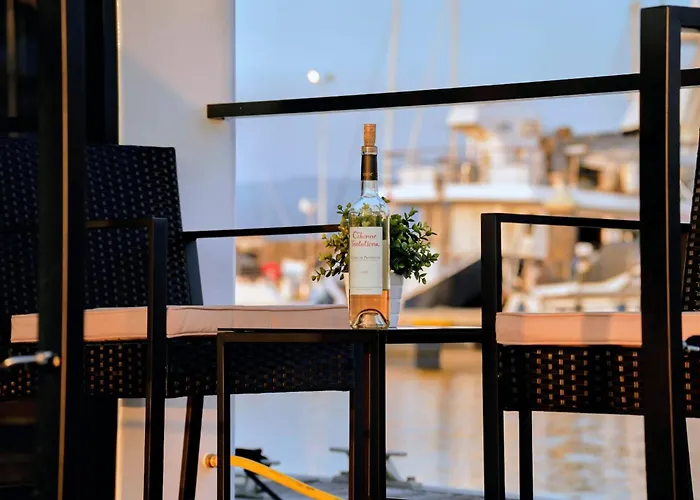 Πλωτό κατάλυμα Alma Flotante